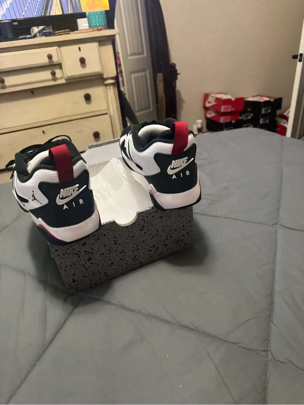 Jordan MVP 92 White Black Gym Red